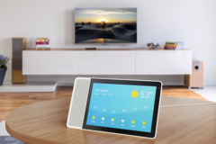 The Lenovo Smart Display combines a smart speaker and a tablet. (Source: Lenovo)