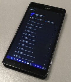 The Lumia 950 XL running Windows 11. (Image source: Gustave Monce)