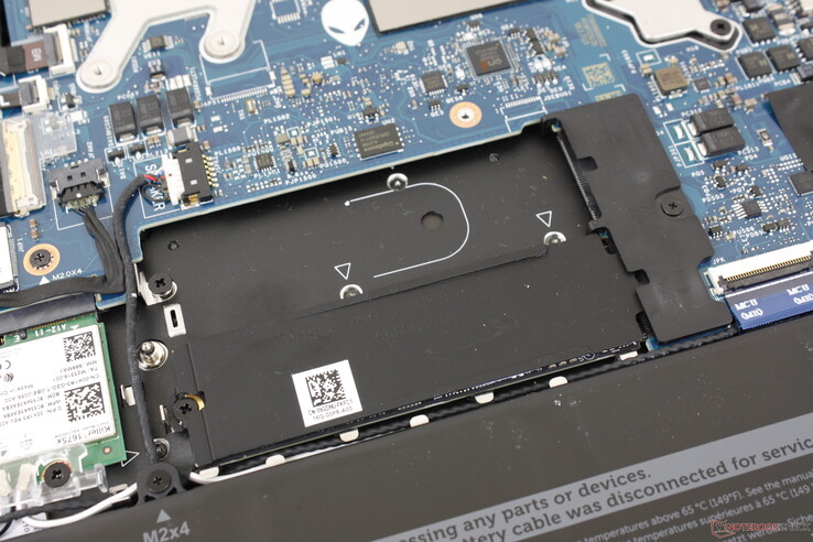 System supports up to two M.2 2280 drives just like on the Alienware x17. A heat spreader is included