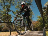 The ONYX LZR Pro e-bike has up to 120 Nm of torque from a 900 W motor. (Image source: ONYX)