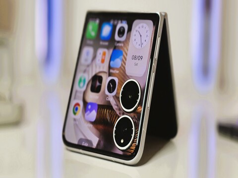 Xiaomi Mix Flip 2 test smartphone