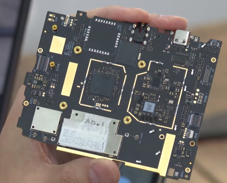 The AYA NEO Pocket AIR's motherboard. (Image source: AYA NEO)