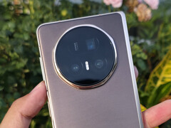 Honor has not confirmed details of a Magic V5 global launch yet. (Image source: fenibook)