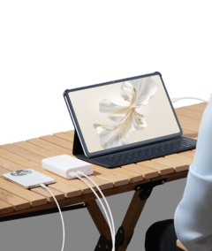 Honor has launched the JOWAY 66W SuperCharge Power Bank in China. (Image source: Honor)