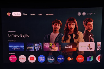 Outdoor projection screen (dusk) (Image source: Daniel Schmidt)