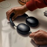 The Sonos Ace is a premium pair of headphones that's compatible with both Android and iOS devices. (Image source: Sonos)