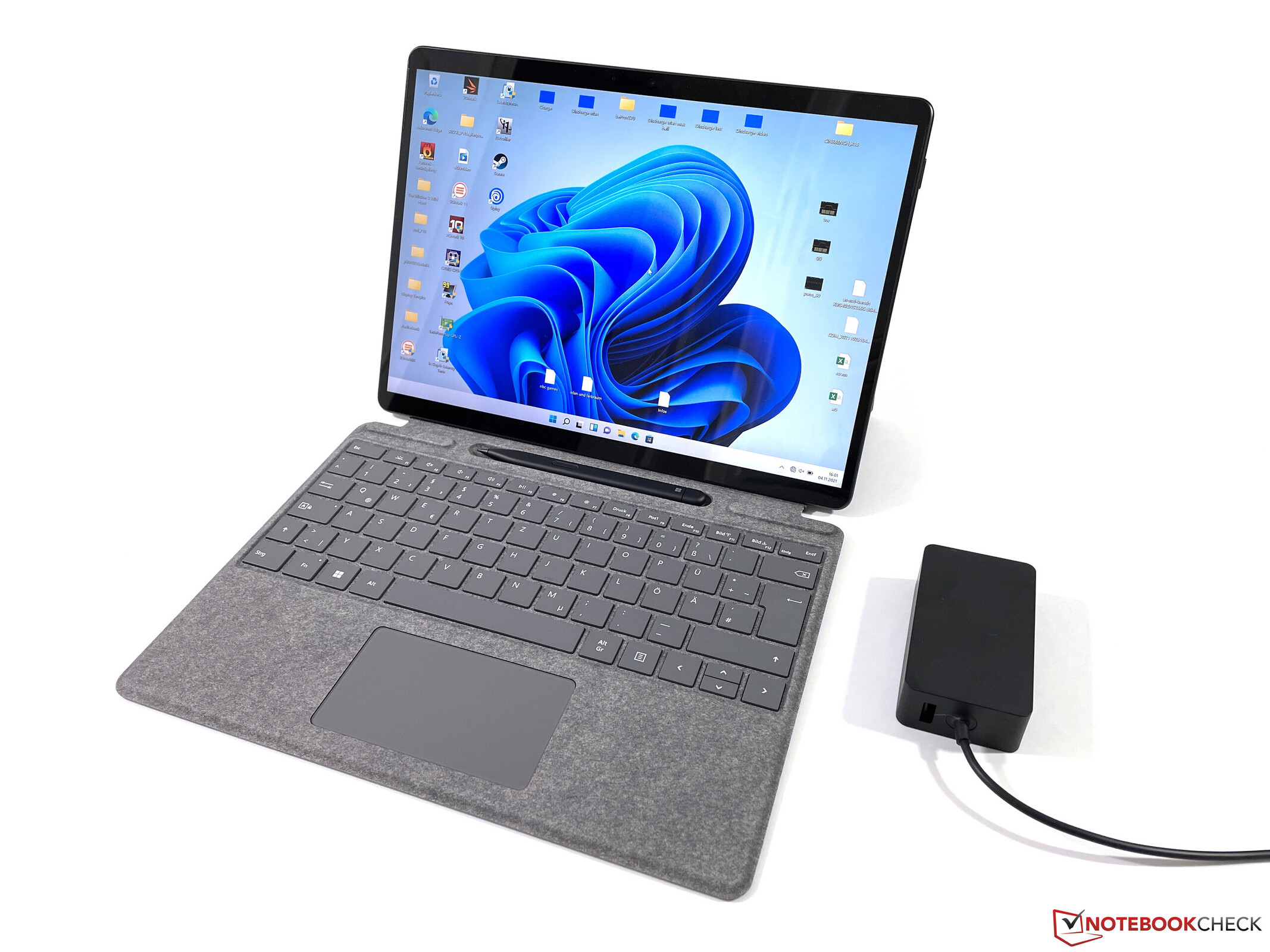 Microsoft Surface Pro 9 5G registered with FCC as design changes