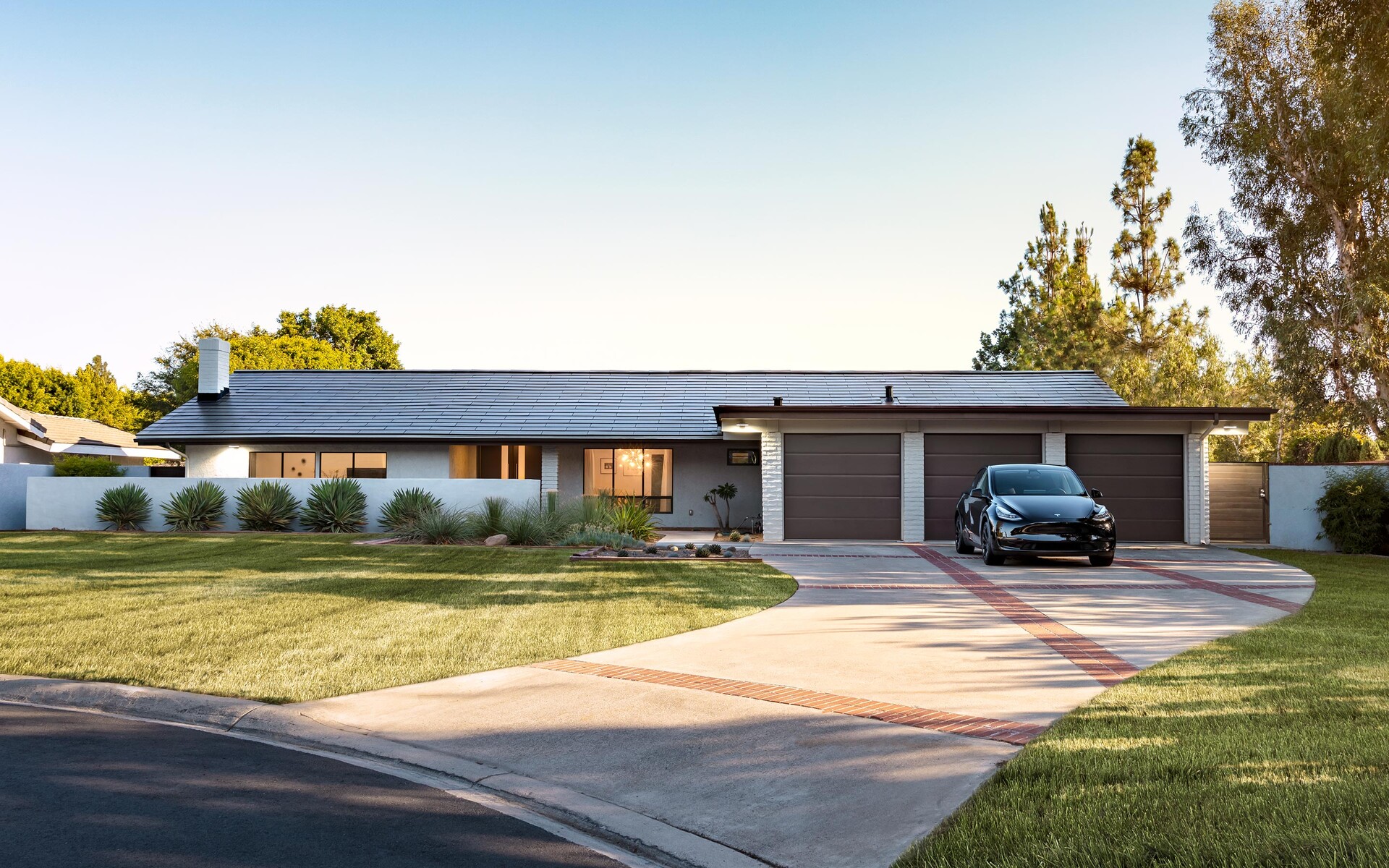 Tesla solar roof discount minimum pitch