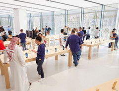 Apple Dubai Mall retail store opens late April 2017