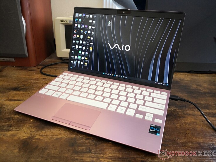 Intel Core i5-1155G7 outperforms the Core i7-1165G7: 12-inch Vaio