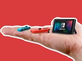 The smaller and more affordable Switch version may do away with the TV dock and sport a smaller screen plus side-controllers. (Source: Egnow)