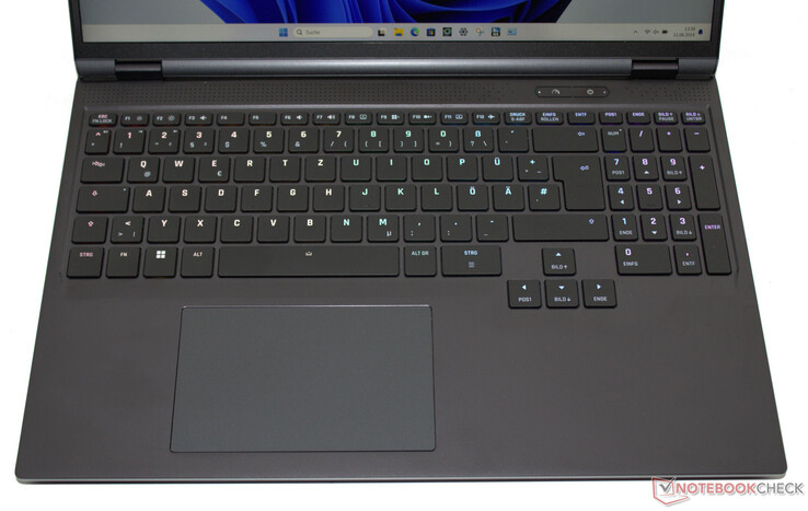 XMG Neo 16 (E24) keyboard