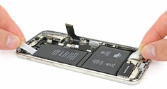 iPhones with third-party batteries are now eligible for authorized Apple repairs. (Source: iFixit)