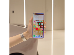 A Vivo smartphone controls a car. (Image source: Vivo)