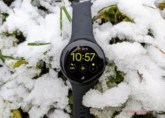 The Pixel Watch will remain on Wear OS 3 builds for up to another two months. (Image source: Notebookcheck)