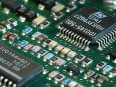 Criticism of power consumption. This could fall rapidly with new technology. (Image: pixabay/2427999)