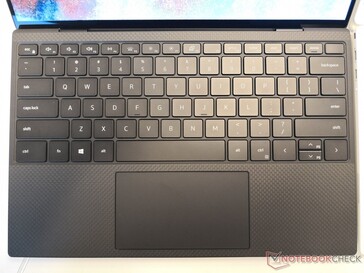 Same keyboard layout as the XPS 13 7390 except for the re-positioned Power button