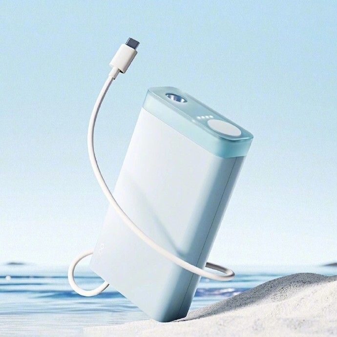 The Oppo SuperVOOC 45W Super Flash Charge Power Bank 20000. (Image source: Oppo)