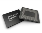 The new LPDDR5 chips are 1.3 times faster than the LPDDR4X modules and require 30% less power. (Source: Samsung)