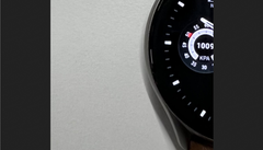 A leaker zooms in on a 