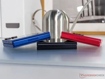 Galaxy Z Flip 7 colour variants (image source: Notebookcheck)
