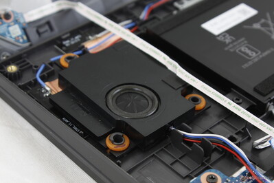 The stereo 2 W speakers are not very powerful The stereo 2 W speakers are not very powerful