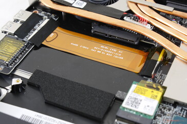 Free 2.5-inch SATA III bay