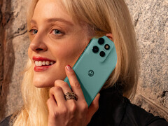 The Edge 60 Neo launches with Android 15 just like Motorola's other recent smartphone releases. (Image source: Motorola)