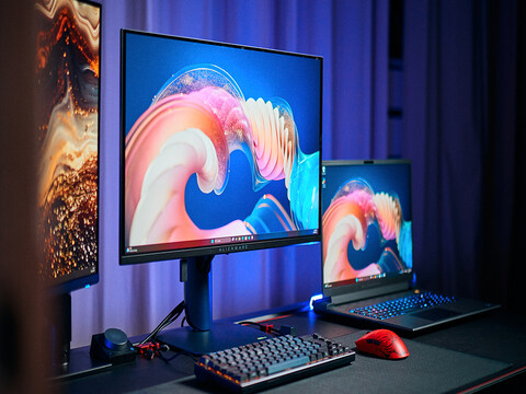 Video: QD-OLED, 4K, 240hz AND reasonably priced? - Alienware AW2725Q review