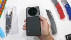 The 12S Ultra on a YouTube rite of passage. (Source: JerryRigEverything)