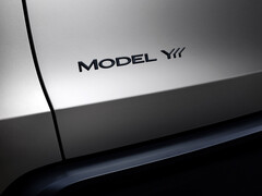 The Model Y L logo hints at three rows of seats. (Image source: Tesla)