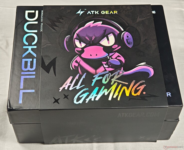 Outer packaging with sleeve