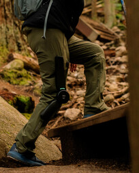 Six knobs help adjust how tightly the braces fit on one's leg (Image source: Arc'teryx)