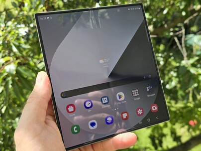 Samsung Galaxy Z Fold 6 smartphone review
