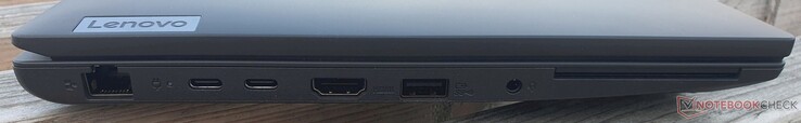 On the left: Gbit Ethernet, USB-C 3.2 (1x Gen 1 / 1x Gen 2), HDMI 2.0, USB-A 3.2 Gen 1, 3.5mm audio jack, SmartCard
