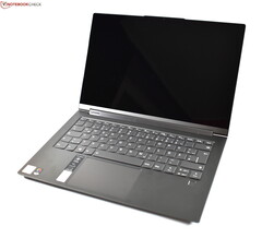 The Lenovo Yoga C940-14IIL with Ice Lake is a strong competitor for the Dell XPS 13 7390 2-in-1