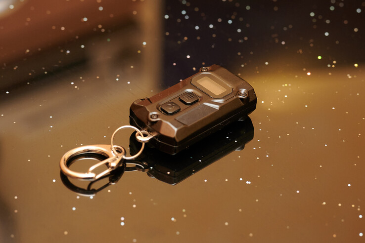The Tini 3 can be attached to a keychain (Image source: Andreas Sebayang/Notebookcheck.com)