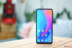 The Xiaomi Mi 9 could be the first phone powered by the Qualcomm Snapdragon 8150. (Source: IGeeKphone)