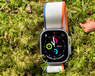 The Apple Watch 2 pictured may see only minor updates in 2025. (Image source: Benedikt Winkel / Notebookcheck)