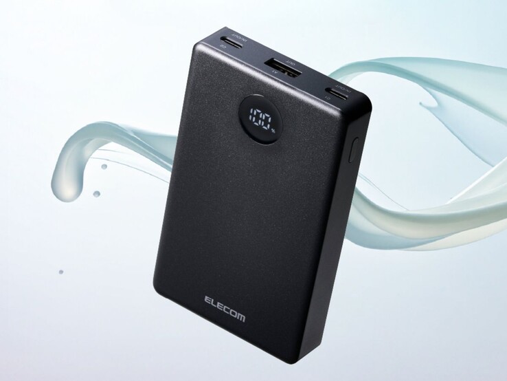 The Elecom DE-C86-10000 semi-solid-state power bank