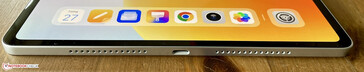 left: speaker, USB-C 2.0, speaker