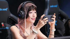 Mobile gamers were already using the OnePlus 13 at the Peacekeeper Elite 2024 event (Image source: 简单聊数码科技 on Weibo)