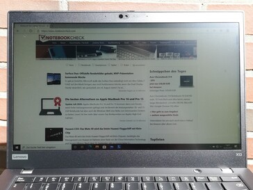 Lenovo ThinkPad X13 - Outside use