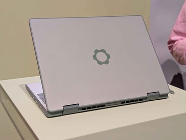 Design language remains rather sleek, even with the TPU overmoulding along the edge of the laptop. (Image source: Framework)