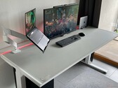 Secretlab MAGNUS Pro XL Review - Height-adjustable desk with integrated power supply