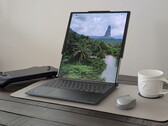 The ThinkBook Plus Gen6 houses a 16.7-inch OLED screen in a 14-inch form factor (Image source: Notebookcheck)