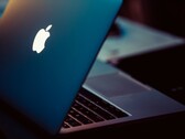  Top 4 laptops that last over 15 hours on a single charge (Source: Unsplash)