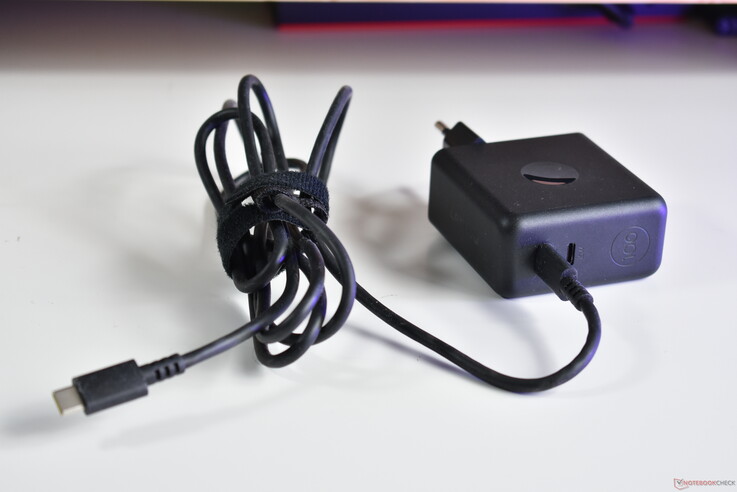 Lenovo 100 W wall mounted GaN USB-C charger