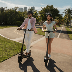 The NIU KQi 200F e-scooter features a 700 W peak power motor and 365 Wh battery (Image source: NIU)