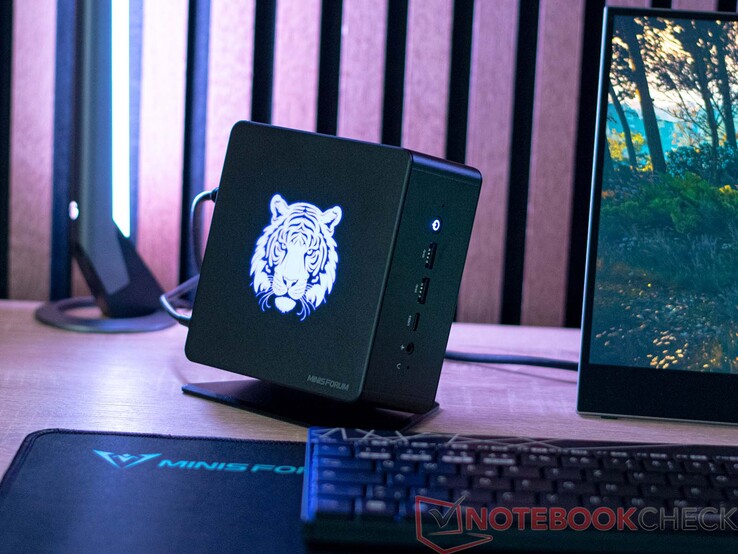 Minisforum EliteMini UM780 XTX review: The mini PC with an AMD Ryzen 7  7840HS and a Radeon 780M has been given OCuLink and USB-4 connections -   Reviews